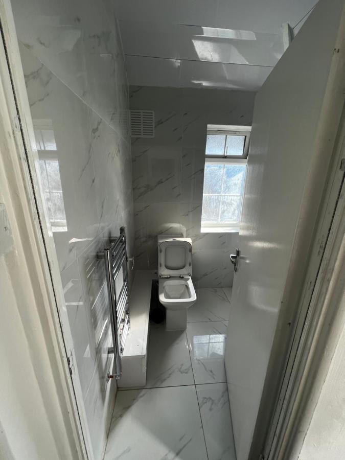 Good Priced Double Rooms In Sherperds Bush Λονδίνο Εξωτερικό φωτογραφία